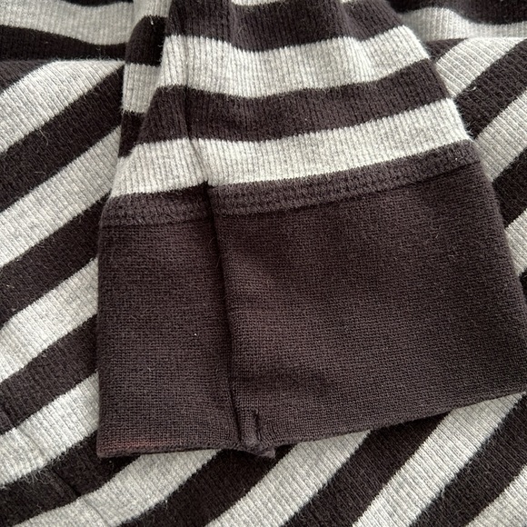 Faded Glory Women’s Ribbed Black and Gray Top Sz XL (16-18) - Picture 6 of 6